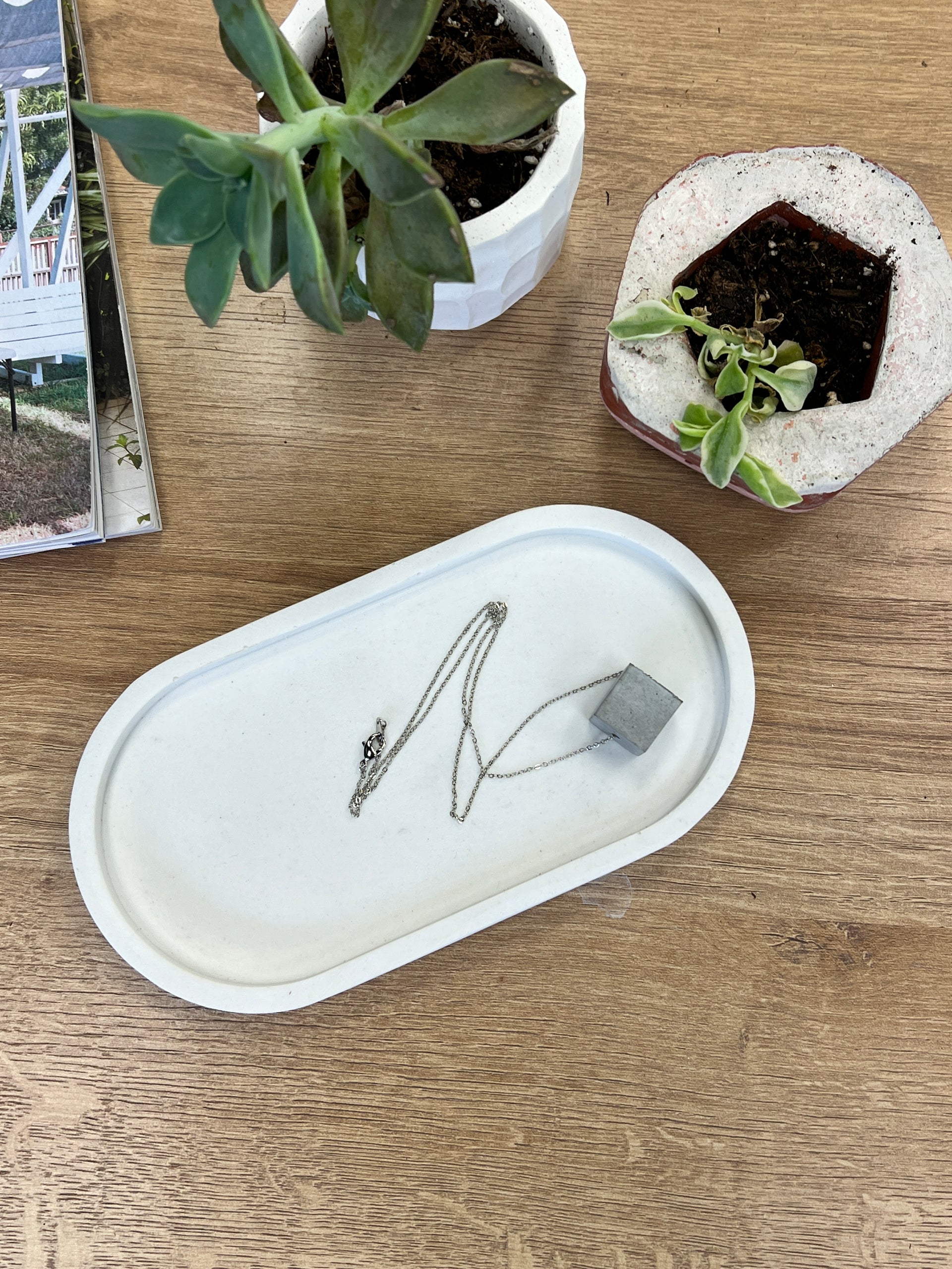 white marble catch all jewelry tray