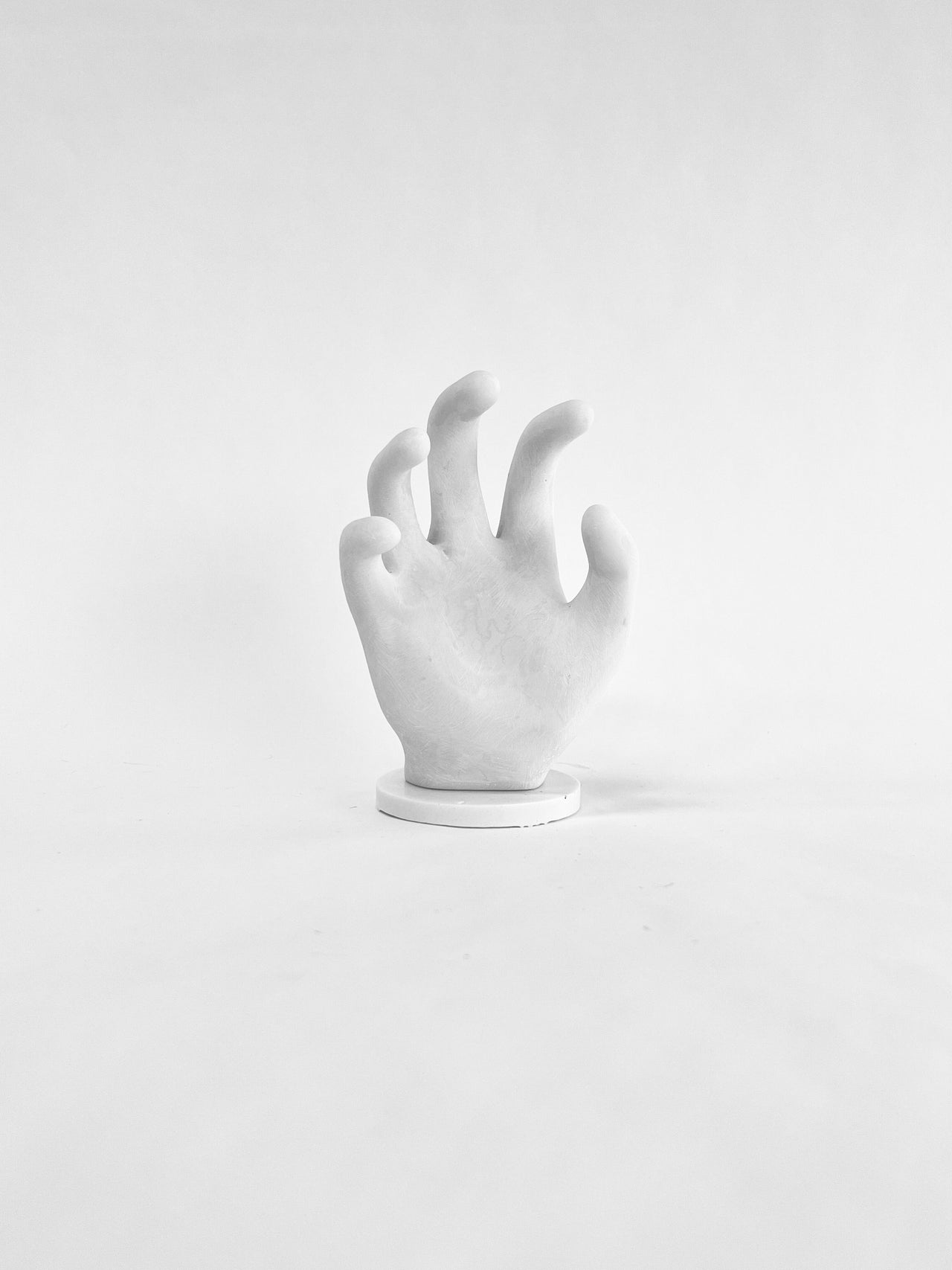 Claw Ring Holder