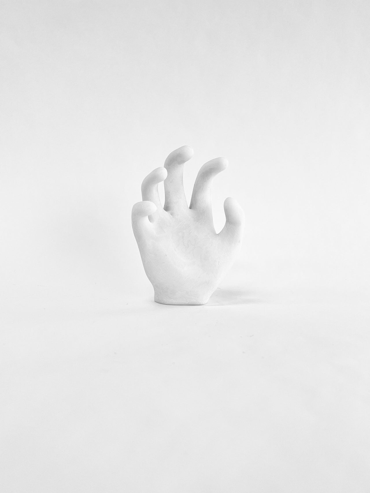 Claw Ring Holder